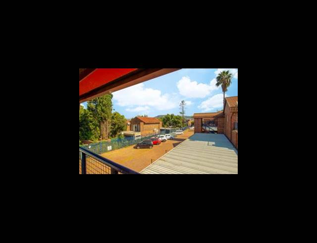 2 BEDROOM APARTMENT FOR SALE IN WINDSOR EAST